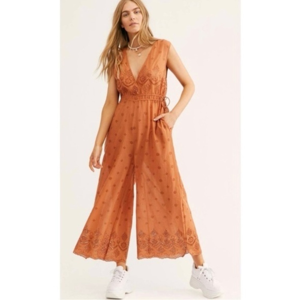 Free People intimately sins out burnt orange romper. Size small.